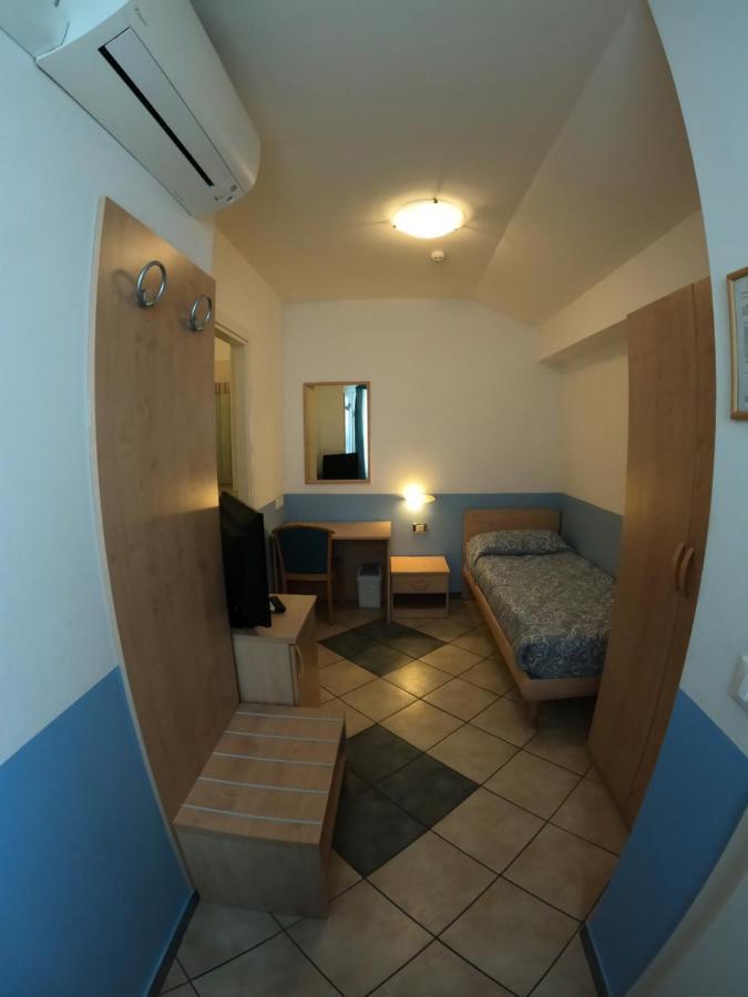Albergo La Caravella Staranzano Exterior foto